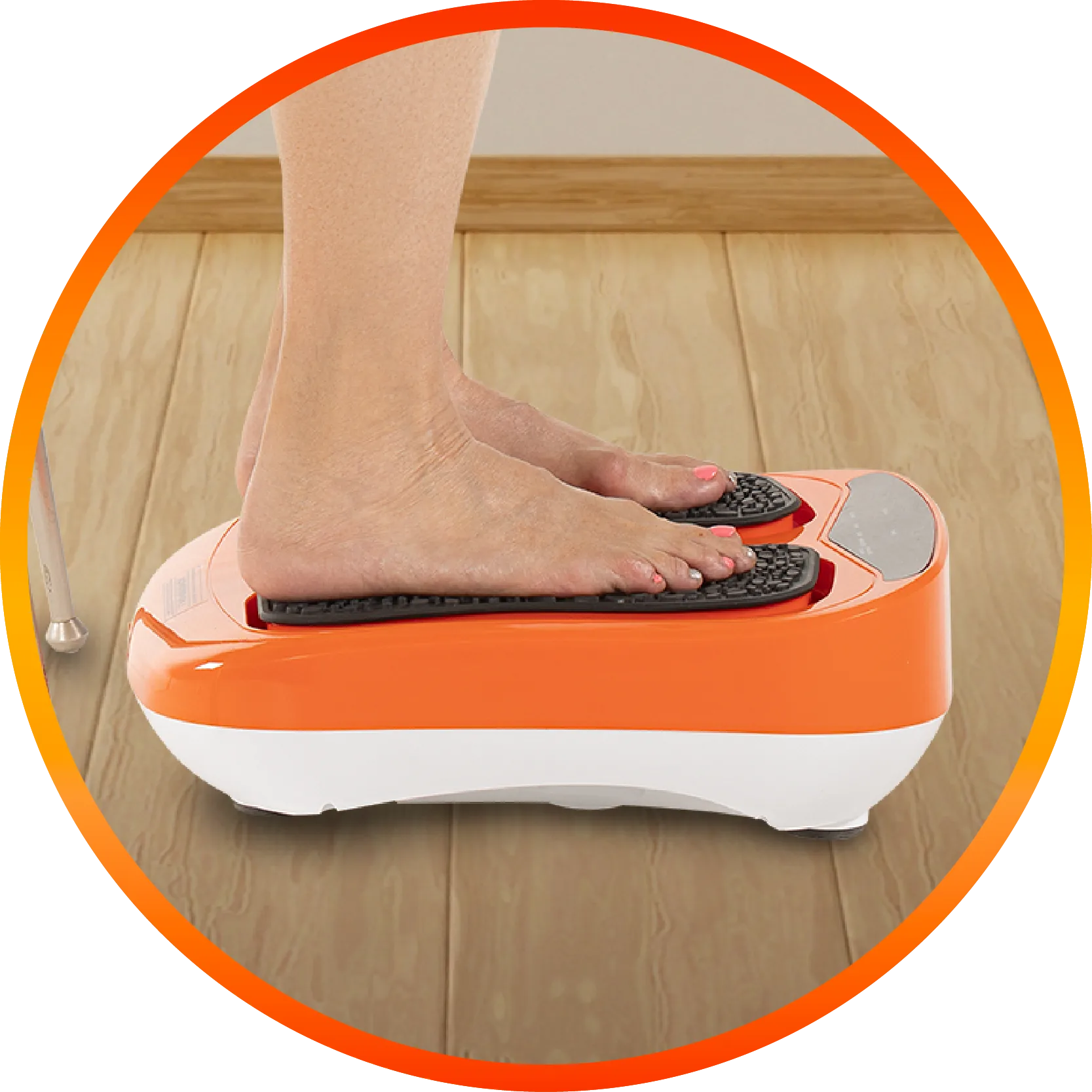 Persona usando el masajeador Power Legs sentada